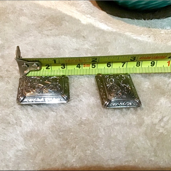 🔥6 Items for $20! VINTAGE Silver Earrings - Picture 8 of 8